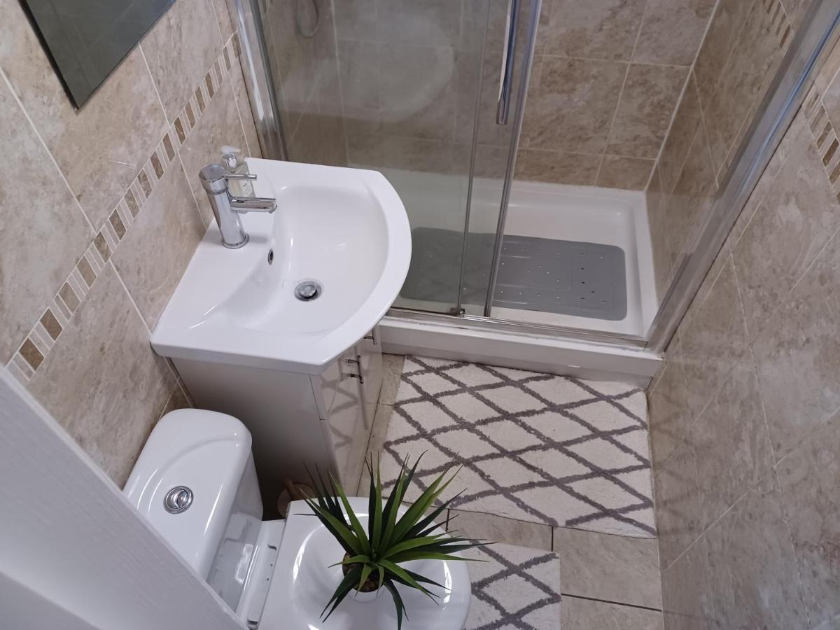 Haven Mills 2 Apartment Gillingham  Ngoại thất bức ảnh